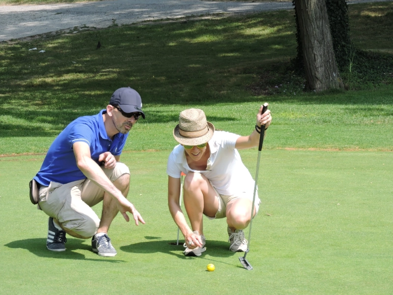 Les vacanciers conquis par les golfs du Tarn